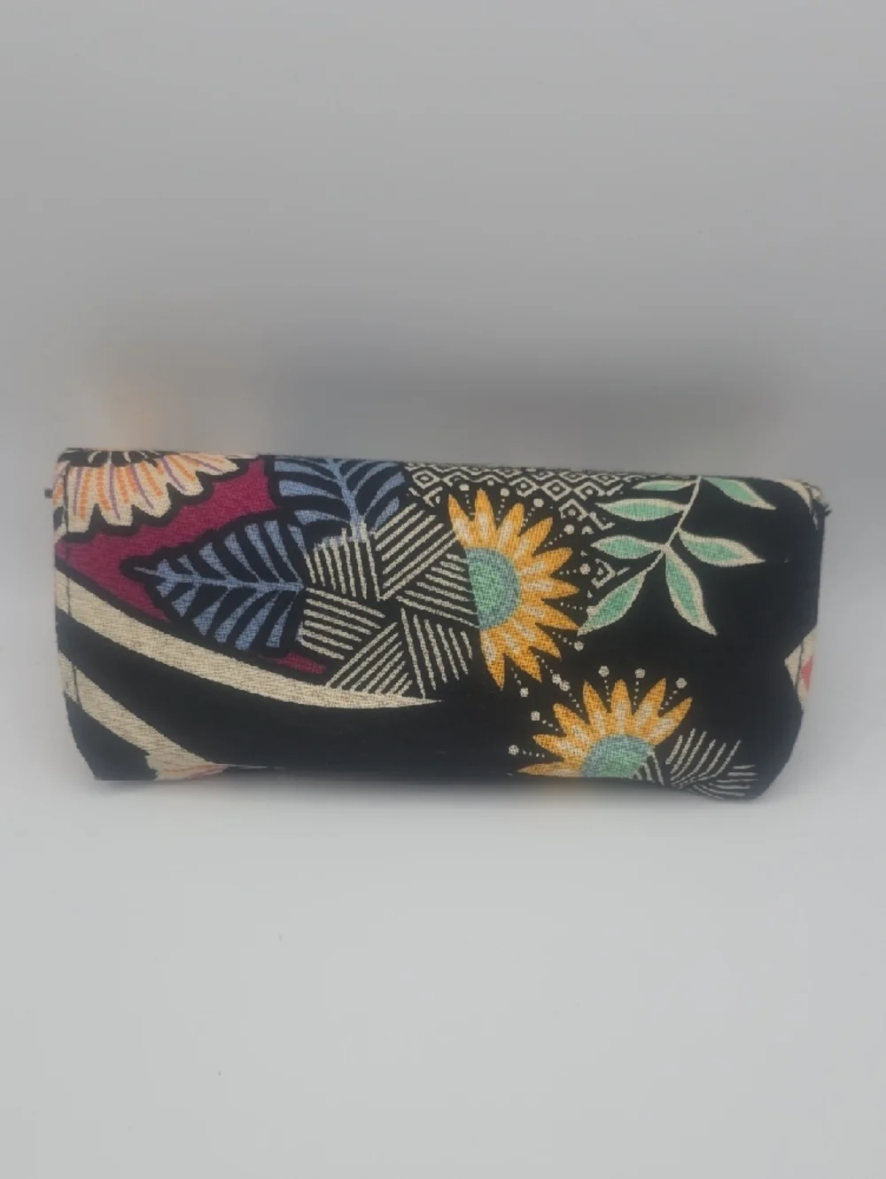 Vera Bradley Floral Multi-Color Foldover Clutch Sunnies Hard Case (EUC)🌸🌻🌼